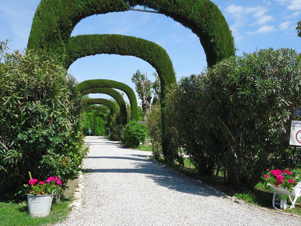 Villa Garuti Village 파뎅게술가르다 외부 사진